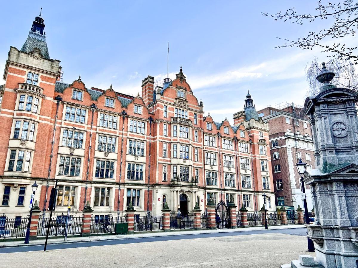 Superior Entire Between St Pauls Cathedral And Covent Garden Aparthotel *