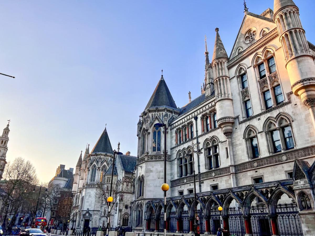 Superior Entire Between St Pauls Cathedral And Covent Garden London